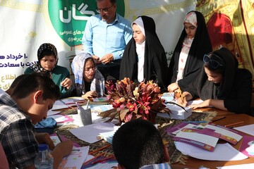 «ایستگاه کتابخوان رضوی» به مناسبت دهه کرامت و در آستانه میلاد حضرت رضا(ع) در مشهد
