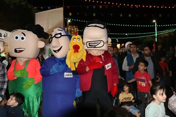 «ایستگاه کتابخوان رضوی» به مناسبت دهه کرامت و در آستانه میلاد حضرت رضا(ع) در مشهد