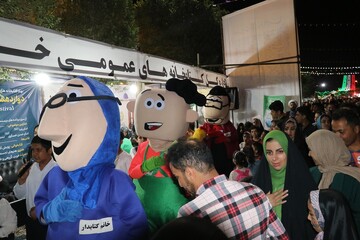 «ایستگاه کتابخوان رضوی» به مناسبت دهه کرامت و در آستانه میلاد حضرت رضا(ع) در مشهد