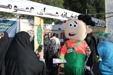 «ایستگاه کتابخوان رضوی» به مناسبت دهه کرامت و در آستانه میلاد حضرت رضا(ع) در مشهد