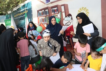 «ایستگاه کتابخوان رضوی» به مناسبت دهه کرامت و در آستانه میلاد حضرت رضا(ع) در مشهد