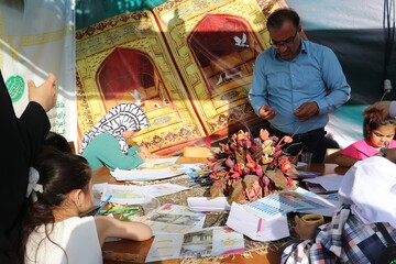 «ایستگاه کتابخوان رضوی» به مناسبت دهه کرامت و در آستانه میلاد حضرت رضا(ع) در مشهد