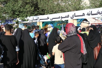 «ایستگاه کتابخوان رضوی» به مناسبت دهه کرامت و در آستانه میلاد حضرت رضا(ع) در مشهد