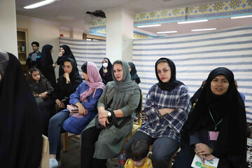 جشن میلاد امام رضا (ع) در کتابخانه مرکزی همدان