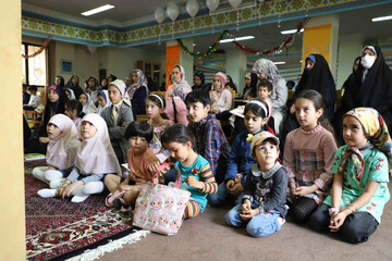 جشن میلاد امام رضا (ع) در کتابخانه مرکزی همدان