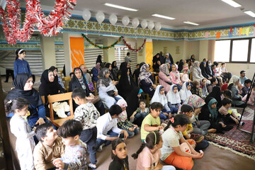 جشن میلاد امام رضا (ع) در کتابخانه مرکزی همدان