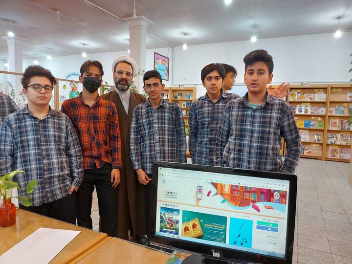 معرفی و ترویج دوازدهمین جشنواره کتابخوانی رضوی در مدارس