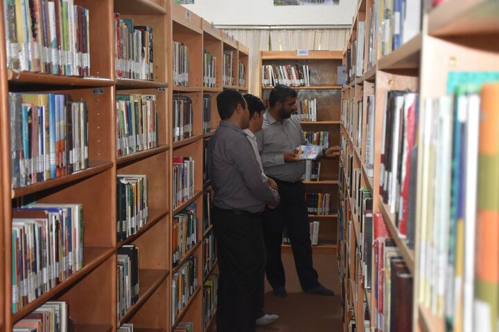 دستور استاندار فارس برای تخصیص ۶۰ میلیارد اعتبار تکمیل پروژه کتابخانه شهر ارسنجان 