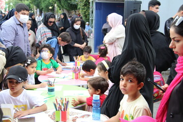 ایستگاه کتابخوانی «شمیم عطر رضوی» در شهر اراک