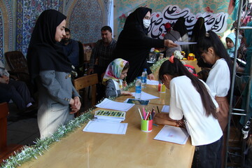 ایستگاه کتابخوانی «شمیم عطر رضوی» در شهر اراک