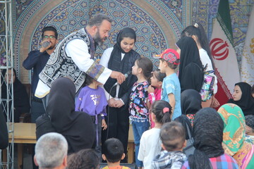 ایستگاه کتابخوانی «شمیم عطر رضوی» در شهر اراک