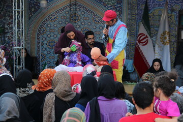 ایستگاه کتابخوانی «شمیم عطر رضوی» در شهر اراک