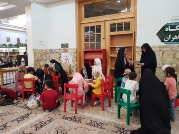 حضور کتابداران قم در حرم مطهر حضرت معصومه(س)