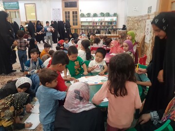 حضور کتابداران قم در حرم مطهر حضرت معصومه(س)