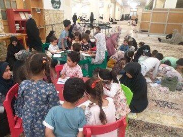 حضور کتابداران قم در حرم مطهر حضرت معصومه(س)