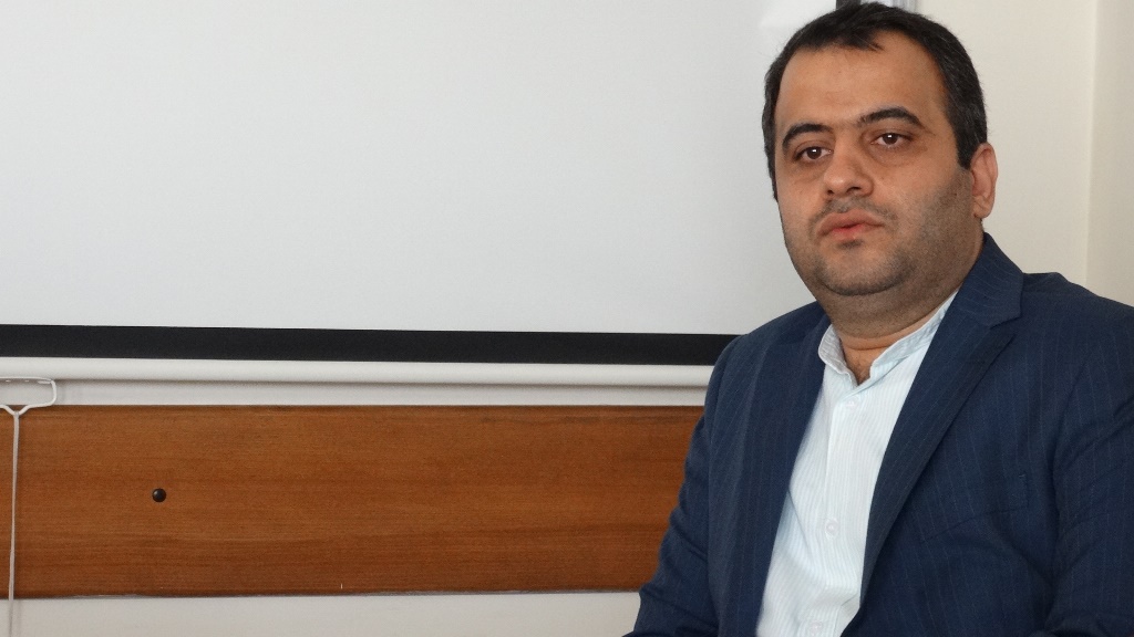 کسب و کارهای کوچک مبتنی بر «نوآوری» هستند و نوآوری ریشه در «دانایی و آگاهی» دارد