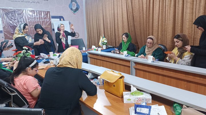 حمایت کتابخانههای استان مازندران از صاحبان بالغ بر ۷۰ کسبوکارِ کوچک