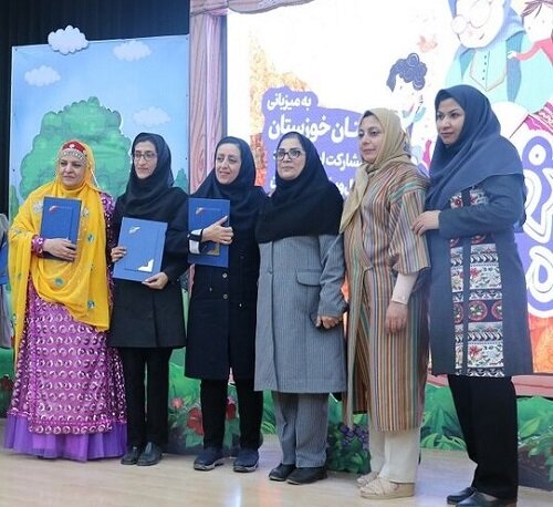 برگزاری دوسالانه قصهگویی، مولد خلاقیت و ایدههای نو در ارتباطِ موثر کتابدار با کودک است