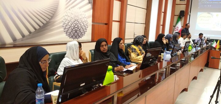 در دنیای امروز کتابخانه عمومی شتابدهنده بخش آموزشِ کسب و کار محور است