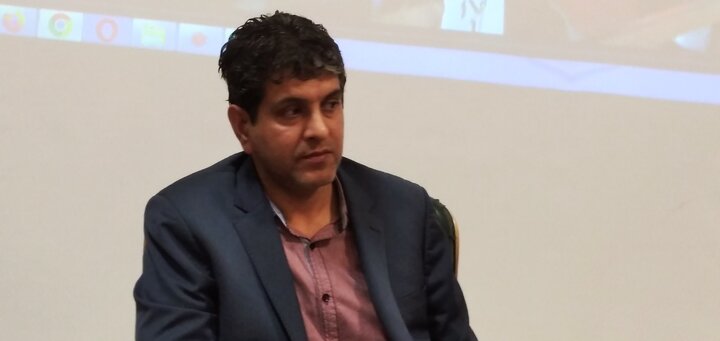 در دنیای امروز کتابخانه عمومی شتابدهنده بخش آموزشِ کسب و کار محور است