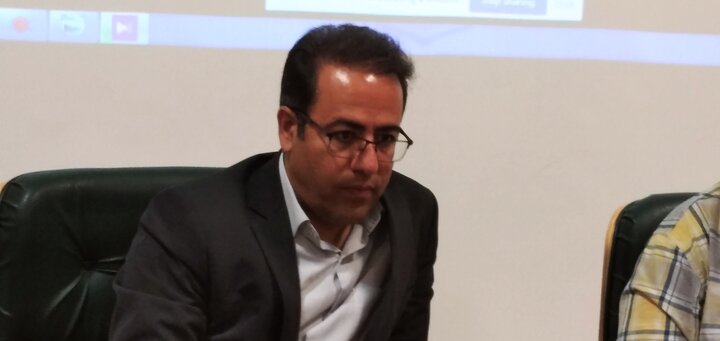 در دنیای امروز کتابخانه عمومی شتابدهنده بخش آموزشِ کسب و کار محور است