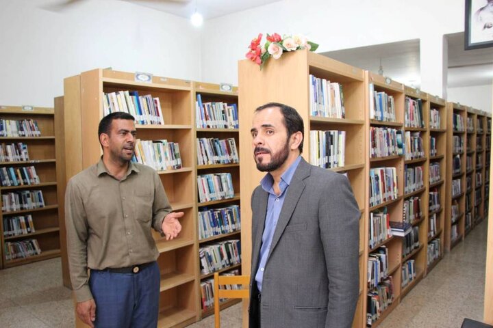 دیدار مدیرکل کتابخانههای عمومی کرمان با خیرین کتابخانه ساز و کتابداران شهرستان انار