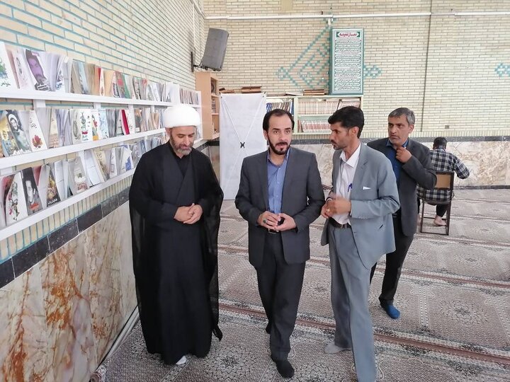 دیدار مدیرکل کتابخانه‌های عمومی کرمان با خیرین کتابخانه ساز و کتابداران شهرستان انار