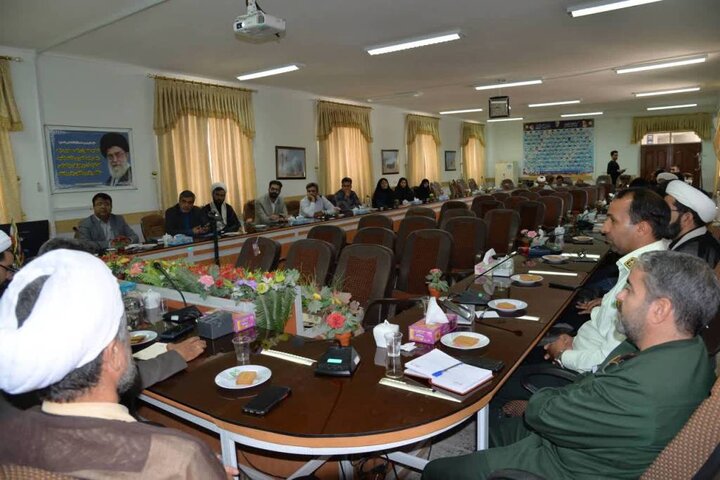 دیدار مدیرکل کتابخانه‌های عمومی کرمان با خیرین کتابخانه ساز و کتابداران شهرستان انار