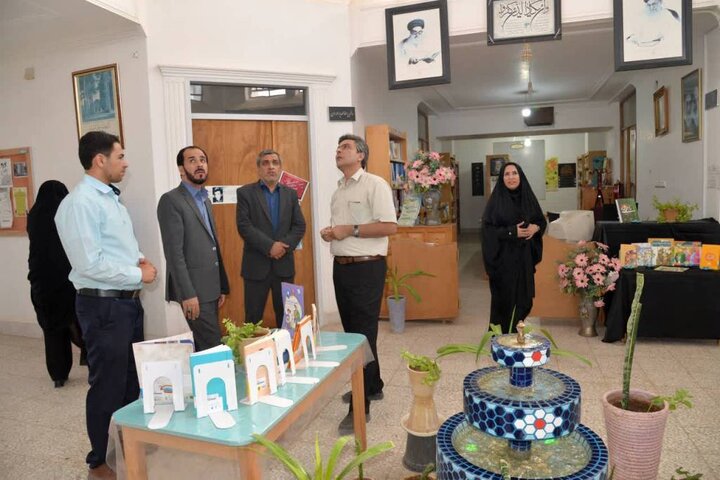 دیدار مدیرکل کتابخانههای عمومی کرمان با خیرین کتابخانه ساز و کتابداران شهرستان انار