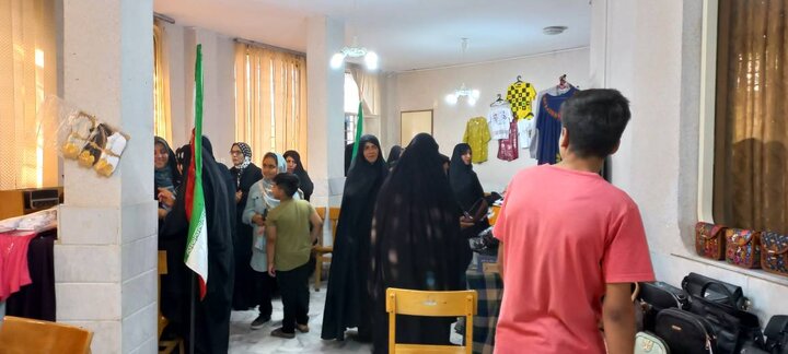 نمایشگاه «کسب وکارهای کوچک» در کتابخانه امام خمینی (ره) برگزار شد