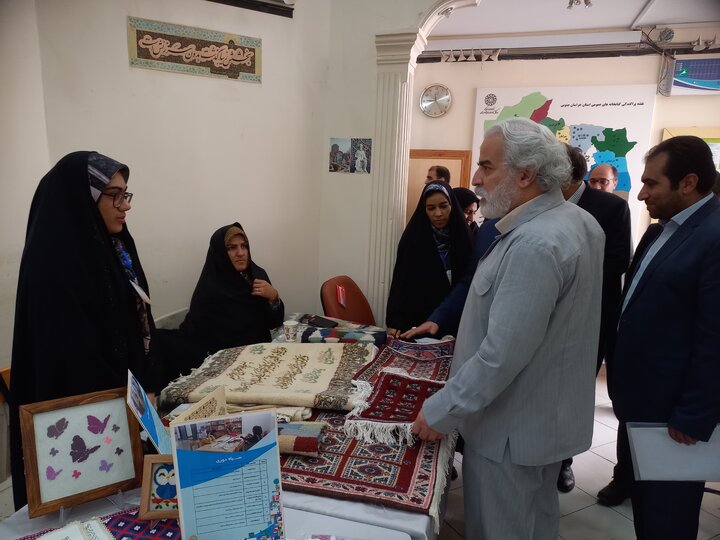 کتابخانههای عمومی باید فراتر از جغرافیای خود عمل کنند!