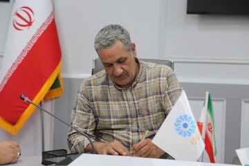 نشست نقد و بررسی کتاب «کودکستان آقا مرسل» در کتابخانه مرکزی قم