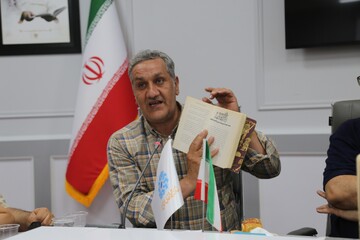 نشست نقد و بررسی کتاب «کودکستان آقا مرسل» در کتابخانه مرکزی قم