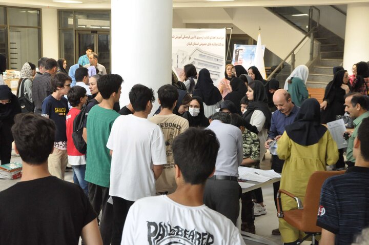 ۱۱ هزار و ۴۱۲ جلد کتاب به کتابخانههای عمومی گیلان اهدا شد