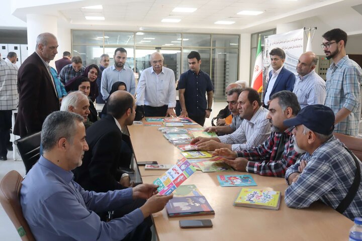 ۱۱ هزار و ۴۱۲ جلد کتاب به کتابخانههای عمومی گیلان اهدا شد