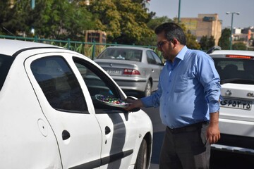 برپایی جشن خیابانی و ایستگاه صلواتی در اداره کل کتاخانه های عمومی آذربایجان شرقی به مناسبت عید غدیر