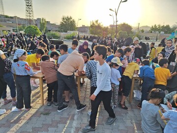 حضور فعال کتابخانه های عمومی آذربایجان شرقی در مسیر راهپیمایی عید غدیرخم