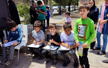 حضور فعال کتابخانه های عمومی آذربایجان شرقی در مسیر راهپیمایی عید غدیرخم