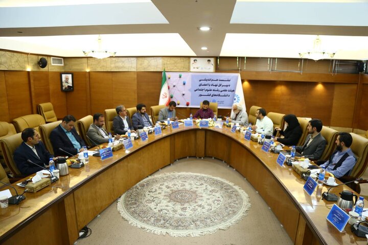 از رقابت قصهگویان در ارس تا بهرهبرداری از یک کتابخانه استاندارد