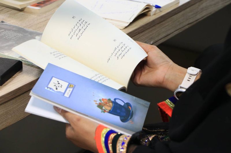 غزلهای «لیوان شبها» بازتاب جهان معاصر است