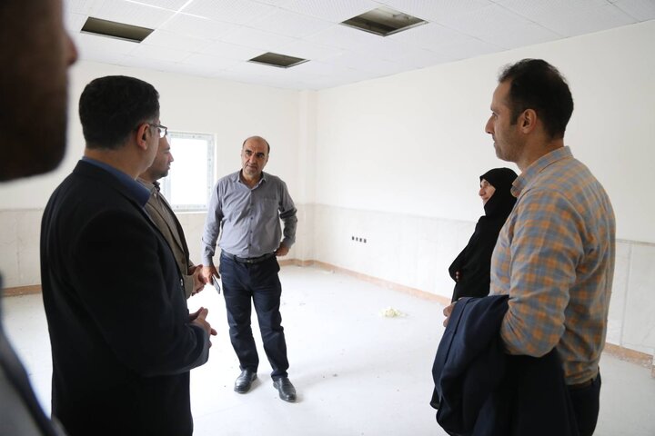 بازدید مدیرکل کتابخانههای مازندران از کتابخانهی عمومی آیتالله روحانی و پروژههای کتابخانهای نیمهتمام