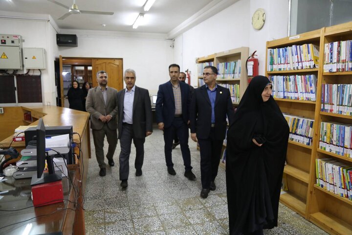 بازدید مدیرکل کتابخانه‌های مازندران از کتابخانه‌ی عمومی آیت‌الله روحانی و پروژه‌های کتابخانه‌ای نیمه‌تمام