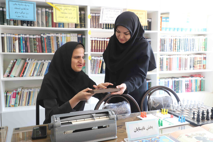 عاشقانههای کودکانه با کتاب و کتابخوانی