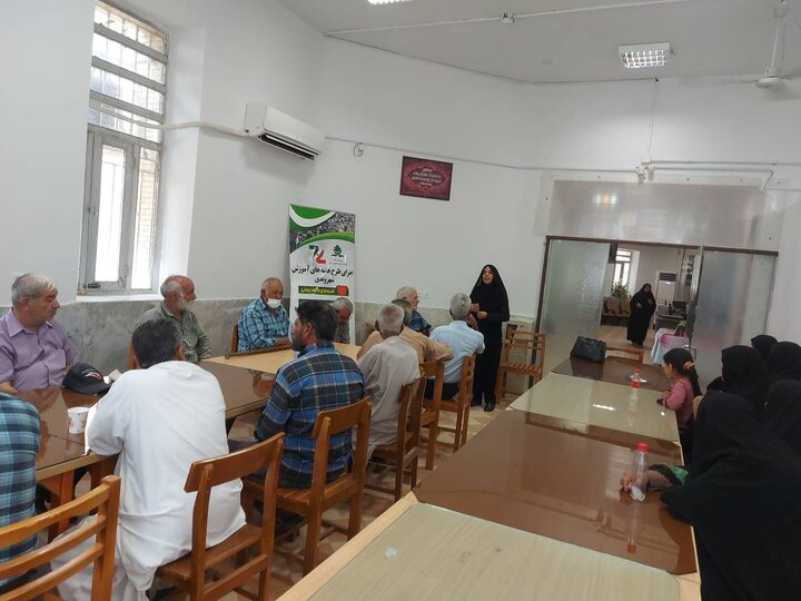 کارگاه آموزشی مقابله و پیشگیری از اعتیاد در کتابخانه نور زاهدان برگزار شد