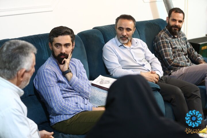 کتابخانههای عمومی یکی از مهمترین مروجین فرهنگ والای ایثار و شهادت هستند