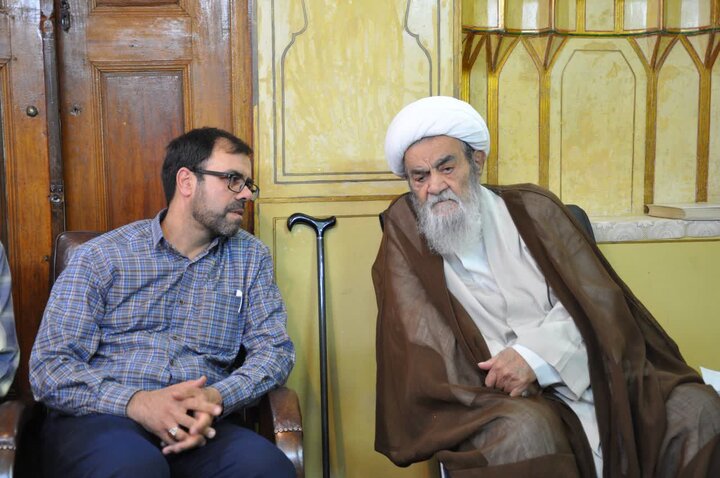 ترویج و گسترش فرهنگ کتابخوانی یک وظیفۀ همگانی است