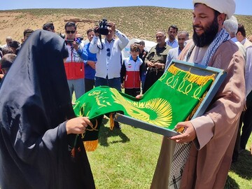 برگزاری اردوی جهادی سفیران دانایی رضوی در چهارمحال و بختیاری با حضور کتابداران، خادمیاران رضوی و داوطلبان جمعیت هلال احمر 