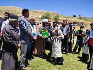 برگزاری اردوی جهادی سفیران دانایی رضوی در چهارمحال و بختیاری با حضور کتابداران، خادمیاران رضوی و داوطلبان جمعیت هلال احمر 