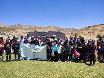 برگزاری اردوی جهادی سفیران دانایی رضوی در چهارمحال و بختیاری با حضور کتابداران، خادمیاران رضوی و داوطلبان جمعیت هلال احمر 