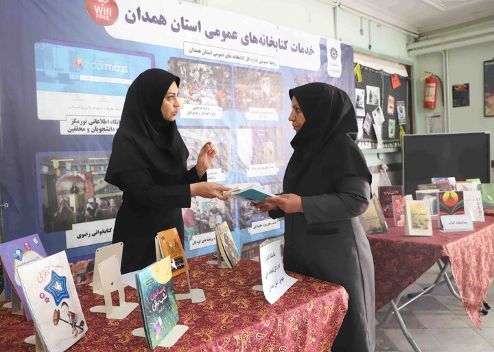 استقبال کودکان و نوجوانان از ویژه برنامههای فرهنگی اداره کل کتابخانههای عمومی همدان